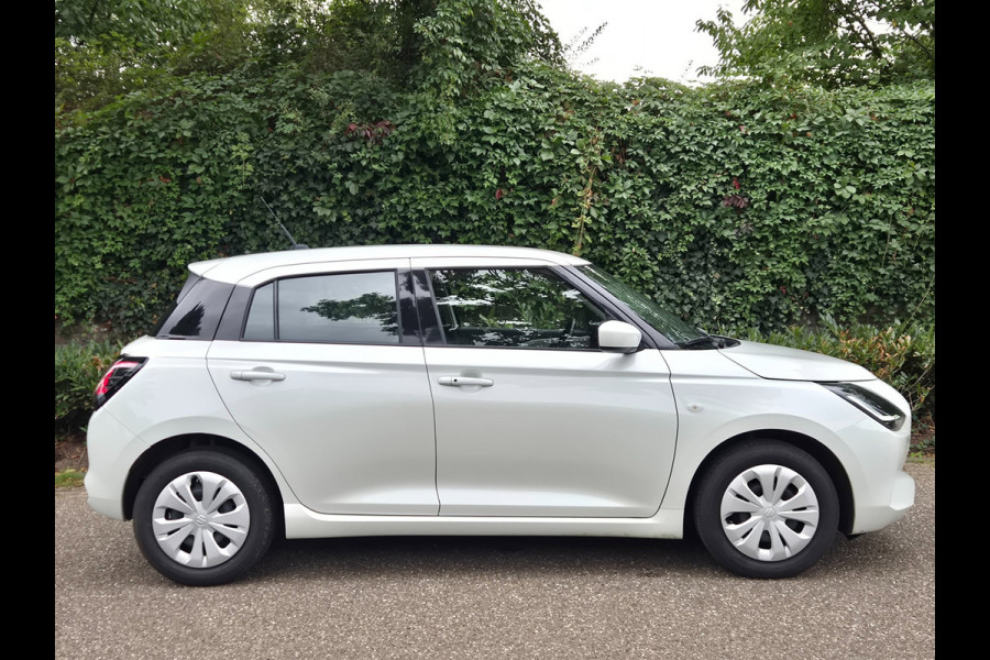 Suzuki Swift 1.2 Comfort Smart Hybrid CarPlay Adaptieve Cruise Control Dodehoekdetectie Fabrieksgarantie NL NAP
