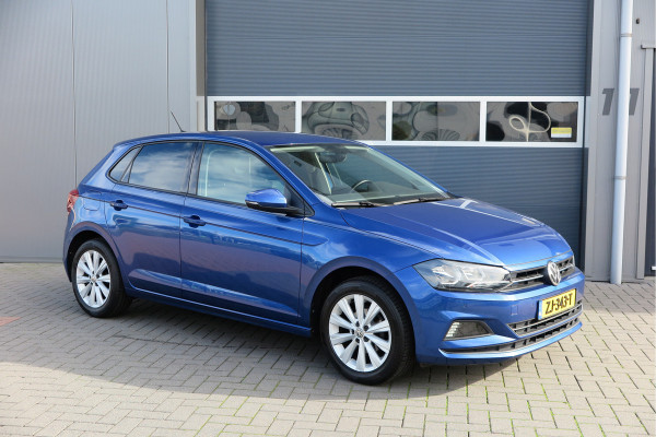 Volkswagen Polo 1.0 TSI 95pk Highline Trekhaak (afneembaar) , Stoelverwarming , PDC, Navi, Carplay, DAB+, Stuurwiel multifuntioneel, Cruisecontrol, Recent onderhouden , historie volledig hier bekend