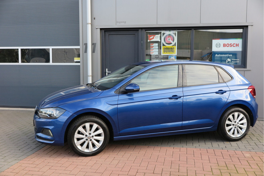 Volkswagen Polo 1.0 TSI 95pk Highline Trekhaak (afneembaar) , Stoelverwarming , PDC, Navi, Carplay, DAB+, Stuurwiel multifuntioneel, Cruisecontrol, Recent onderhouden , historie volledig hier bekend