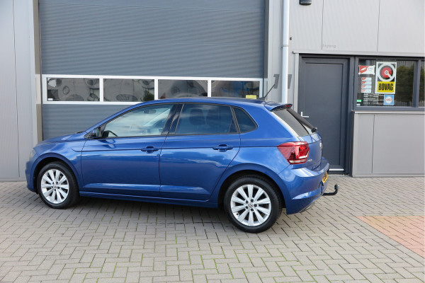 Volkswagen Polo 1.0 TSI 95pk Highline Trekhaak (afneembaar) , Stoelverwarming , PDC, Navi, Carplay, DAB+, Stuurwiel multifuntioneel, Cruisecontrol, Recent onderhouden , historie volledig hier bekend