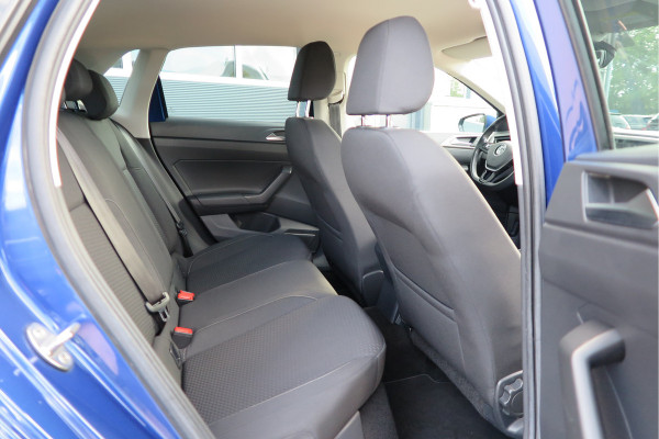 Volkswagen Polo 1.0 TSI 95pk Highline Trekhaak (afneembaar) , Stoelverwarming , PDC, Navi, Carplay, DAB+, Stuurwiel multifuntioneel, Cruisecontrol, Recent onderhouden , historie volledig hier bekend