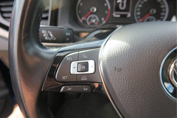 Volkswagen Polo 1.0 TSI 95pk Highline Trekhaak (afneembaar) , Stoelverwarming , PDC, Navi, Carplay, DAB+, Stuurwiel multifuntioneel, Cruisecontrol, Recent onderhouden , historie volledig hier bekend
