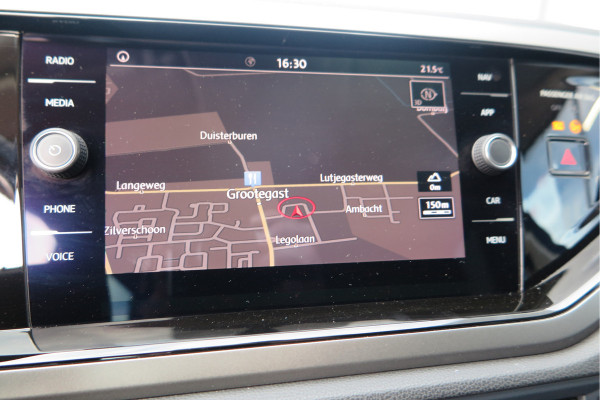 Volkswagen Polo 1.0 TSI 95pk Highline Trekhaak (afneembaar) , Stoelverwarming , PDC, Navi, Carplay, DAB+, Stuurwiel multifuntioneel, Cruisecontrol, Recent onderhouden , historie volledig hier bekend