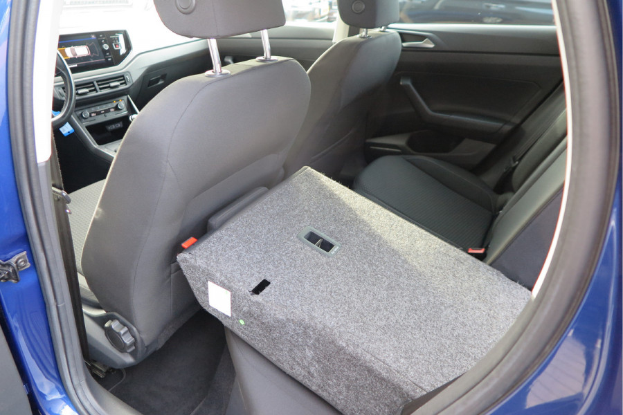 Volkswagen Polo 1.0 TSI 95pk Highline Trekhaak (afneembaar) , Stoelverwarming , PDC, Navi, Carplay, DAB+, Stuurwiel multifuntioneel, Cruisecontrol, Recent onderhouden , historie volledig hier bekend