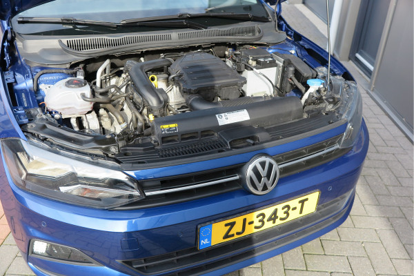 Volkswagen Polo 1.0 TSI 95pk Highline Trekhaak (afneembaar) , Stoelverwarming , PDC, Navi, Carplay, DAB+, Stuurwiel multifuntioneel, Cruisecontrol, Recent onderhouden , historie volledig hier bekend