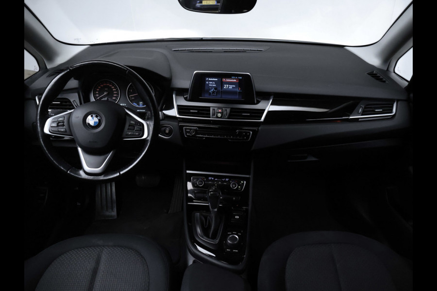 BMW 2 Serie Active Tourer 225xe iPerformance Sport (NAVI,PDC,CLIMATE,CRUISE,LED,ELEKTRISCH PAKKET,SPORTSTOELEN,LM VELGEN)