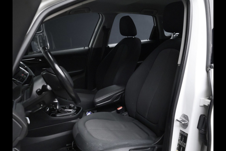 BMW 2 Serie Active Tourer 225xe iPerformance Sport (NAVI,PDC,CLIMATE,CRUISE,LED,ELEKTRISCH PAKKET,SPORTSTOELEN,LM VELGEN)