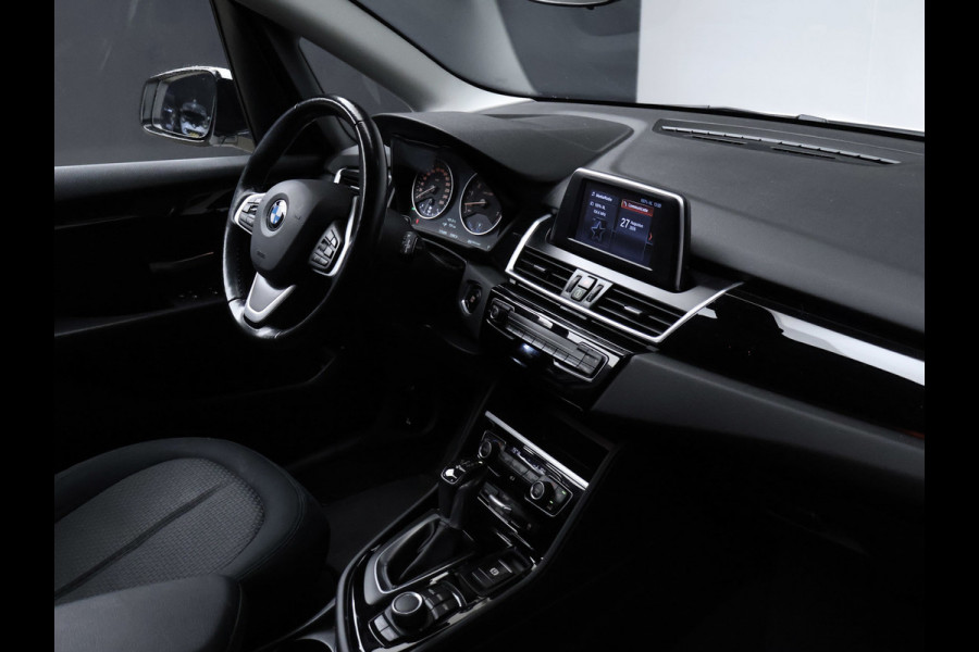 BMW 2 Serie Active Tourer 225xe iPerformance Sport (NAVI,PDC,CLIMATE,CRUISE,LED,ELEKTRISCH PAKKET,SPORTSTOELEN,LM VELGEN)