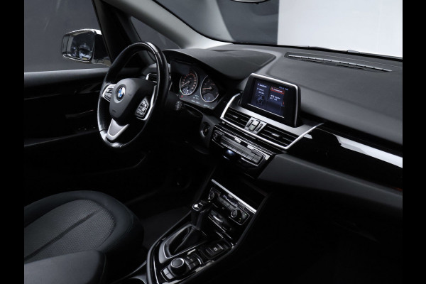 BMW 2 Serie Active Tourer 225xe iPerformance Sport (NAVI,PDC,CLIMATE,CRUISE,LED,ELEKTRISCH PAKKET,SPORTSTOELEN,LM VELGEN)