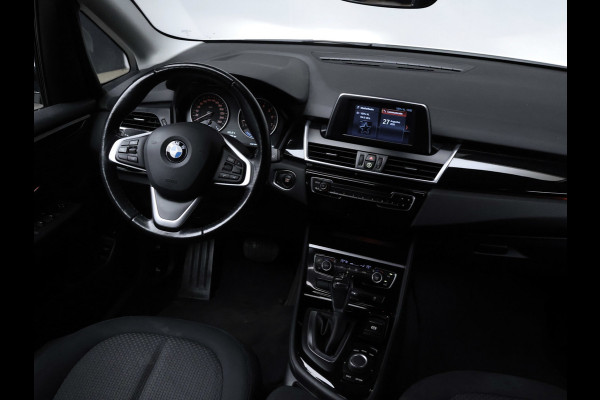 BMW 2 Serie Active Tourer 225xe iPerformance Sport (NAVI,PDC,CLIMATE,CRUISE,LED,ELEKTRISCH PAKKET,SPORTSTOELEN,LM VELGEN)