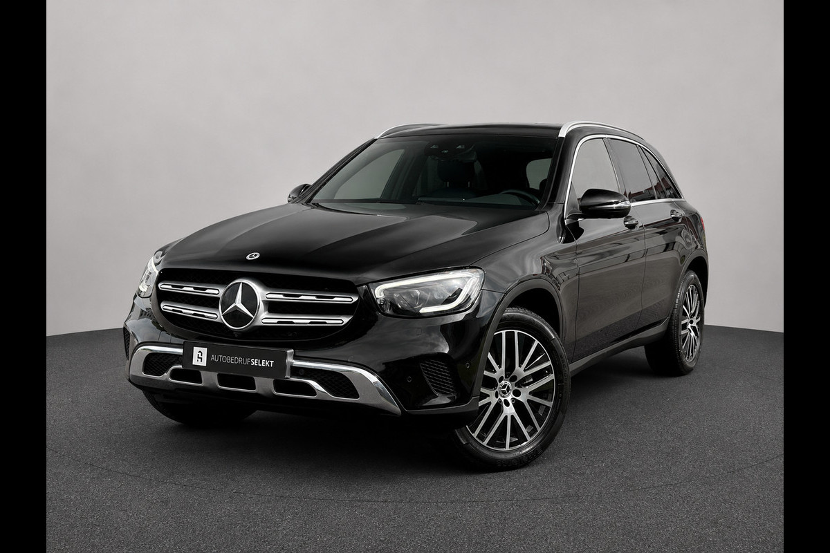 Mercedes-Benz GLC 300e 4MATIC AMG | Multibeam | Virtual | 360 | Sfeerverlichting | Dealer onderhouden | Dodehoek