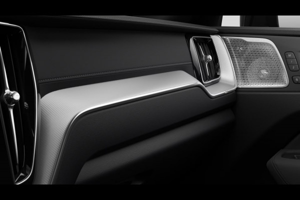 Volvo XC60 2.0 T8 Plug-in hybrid AWD Ultra Black Edition Exec | Luchtvering | Massage | B&W Sound | Nieuw | BTW