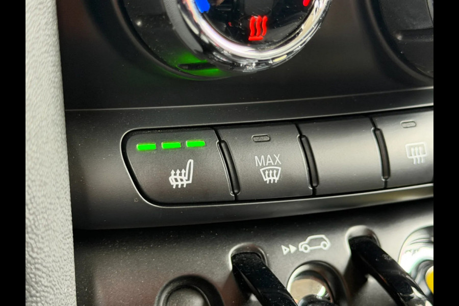 MINI Electric Camden Edition 33 kWh (NL-auto, 1e Eig, Dealer OndH, Carplay, StoelV, PDC, Navi, Climate Con, Cruise Con, Etc)