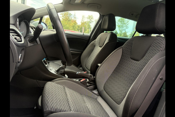 Opel Astra Sports Tourer 1.2 Business Executive ✓1e Eigenaar✓146pk✓Camera✓Trekhaak✓Carplay✓Airco✓Cruise✓Pdc V+A✓Lm velgen✓Comfortstoelen✓6 Bak✓N.A.P✓Nieuwe Apk bij Aflevering