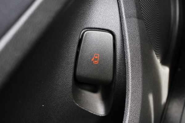 Fiat 500 Icon 42 kWh | Navigatie | Stoelverwarming | Parkeersensoren achter