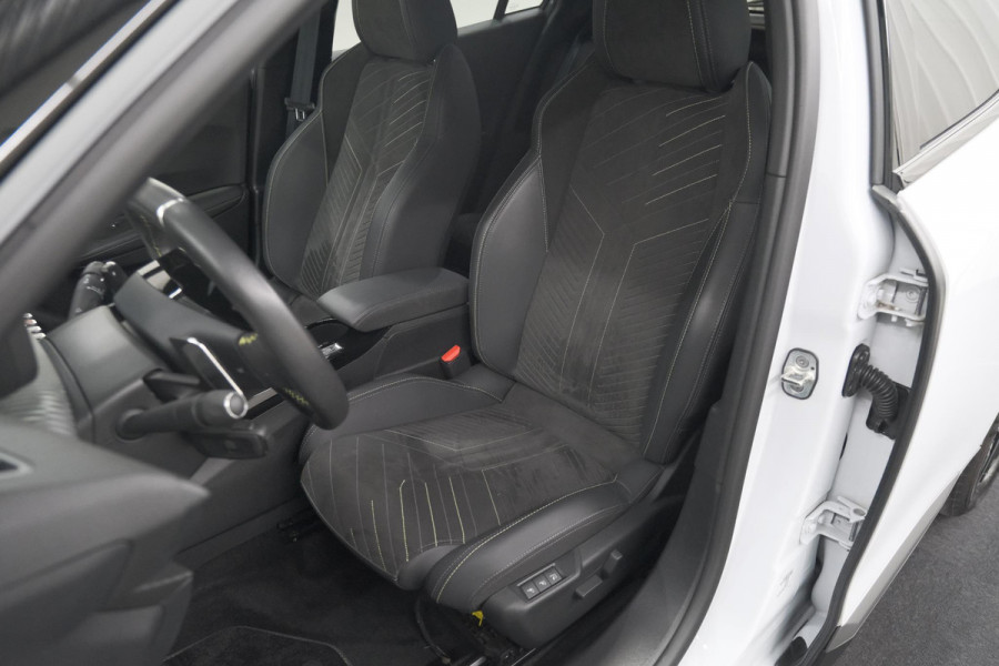 Peugeot 2008 PureTech 130 EAT8 GT | 360 Camera | Adaptieve Cruise Control | Pack Alcantara | Apple Carplay