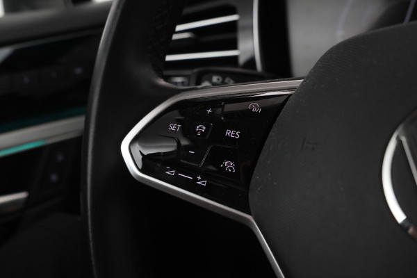 Volkswagen Touareg 3.0 TSi eHybrid 4MOTION Panorama, 360 Camera, Digital dash!