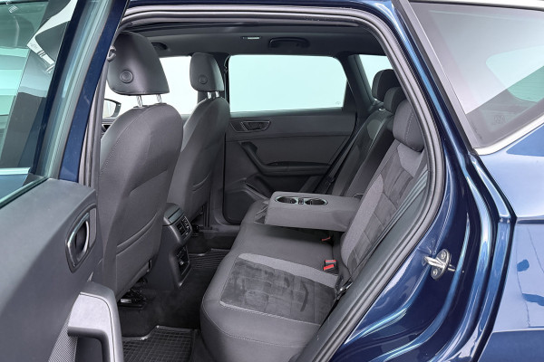 Seat Ateca 1.4 EcoTSI Xcellence (PANORAMADAK, CAMERA, STOELVERWARMING, TREKHAAK)