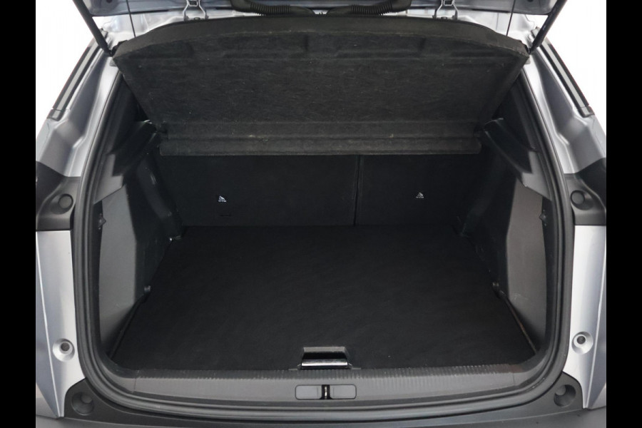 Peugeot e-2008 EV ALLURE 50 kWh + CAMERA | LED | CARPLAY | STOELVERW.