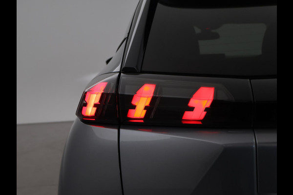 Peugeot e-2008 EV ALLURE 50 kWh + CAMERA | LED | CARPLAY | STOELVERW.