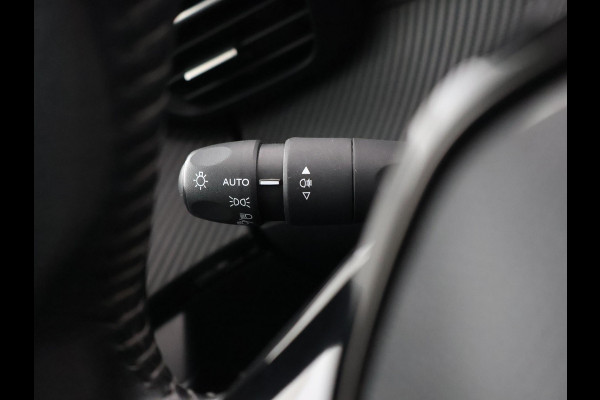 Peugeot e-2008 EV ALLURE 50 kWh + CAMERA | LED | CARPLAY | STOELVERW.