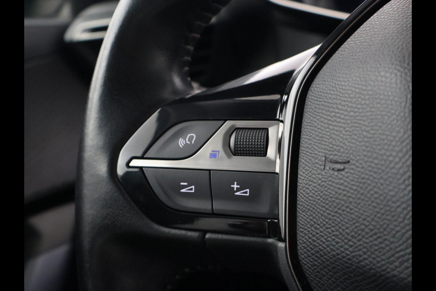 Peugeot e-2008 EV ALLURE 50 kWh + CAMERA | LED | CARPLAY | STOELVERW.