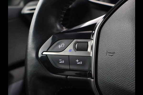 Peugeot e-2008 EV ALLURE 50 kWh + CAMERA | LED | CARPLAY | STOELVERW.