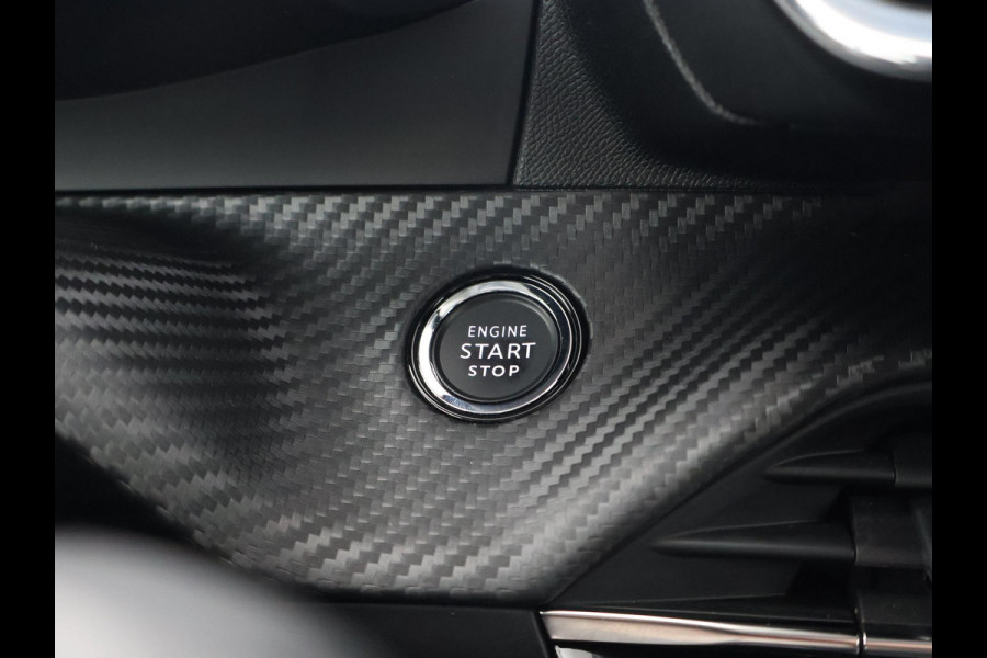 Peugeot e-2008 EV ALLURE 50 kWh + CAMERA | LED | CARPLAY | STOELVERW.