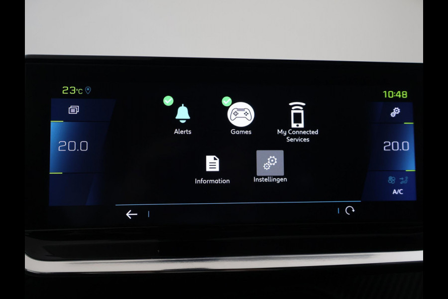 Peugeot e-2008 EV ALLURE 50 kWh + CAMERA | LED | CARPLAY | STOELVERW.