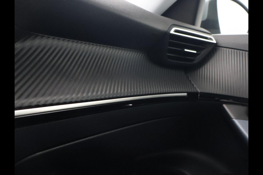 Peugeot e-2008 EV ALLURE 50 kWh + CAMERA | LED | CARPLAY | STOELVERW.
