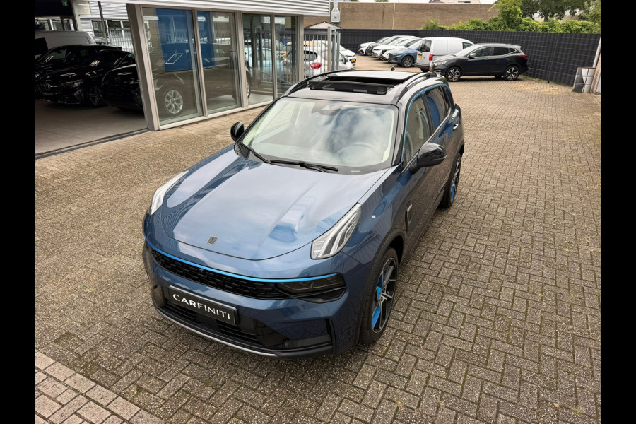 Lynk & Co 01 1.5 Navigatie | Panoramadak | 360 Camera | Adaptive | Clima | Infinity Geluid | 20" Lichtmetaal.