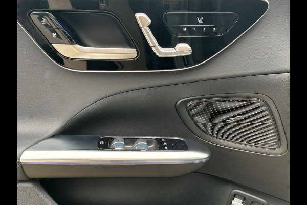 Mercedes-Benz C-Klasse Estate 300e T AVANTGARDE ** LED, PANO, DISTR, TREKH, MEM, BURMESTER, 18-inch LMV ** Ex MB-AG ** ** INFORMEER OOK NAAR ONZE AANTREKKELIJKE FINANCIAL-LEASE TARIEVEN **