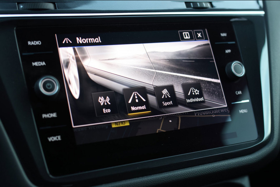 Volkswagen Tiguan Allspace 2.0 TSI R-Line*7Pers*Dynaudio*Keyless*Camera*Led*