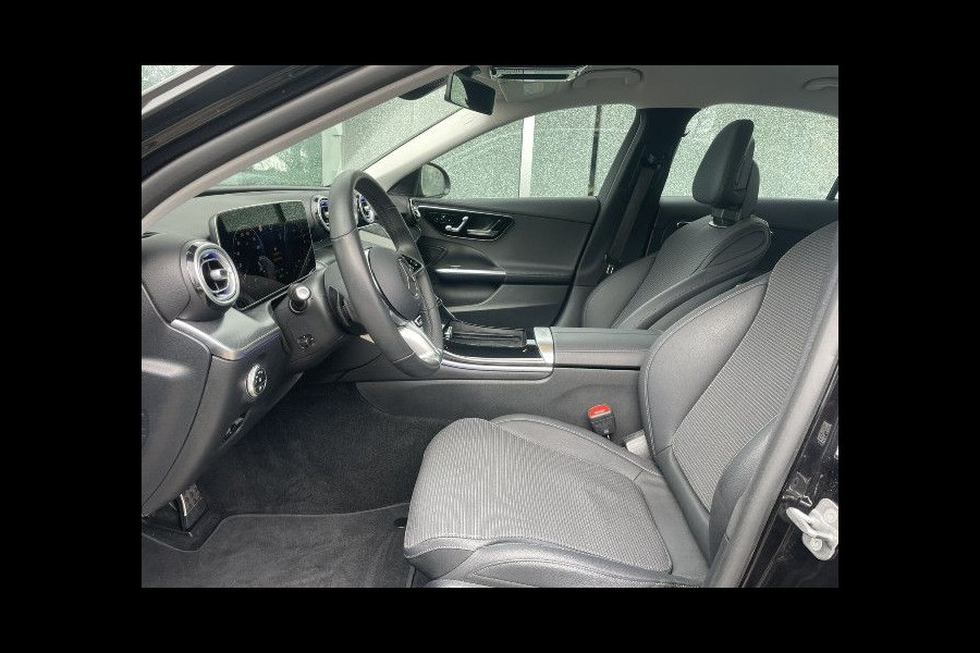 Mercedes-Benz C-Klasse 300e AVANTGARDE ** HIGH LED, NAVI+, MEMORY, WINTERPACK, CAMERA, ** Ex MB-AG - UNFALLFREI ** ** INFORMEER OOK NAAR ONZE AANTREKKELIJKE FINANCIAL-LEASE TARIEVEN **