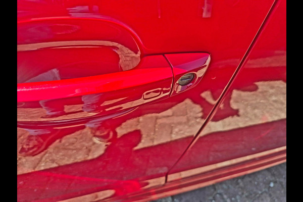 Audi A3 Sportback 35 TFSI S Line black line . Panoramadak . Matrix .