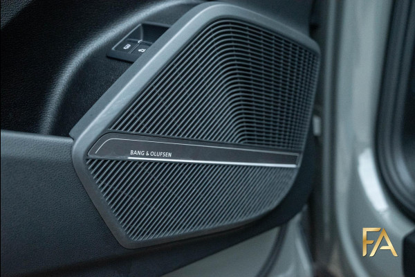 Audi Q5 Sportback 55 TFSI e S edition Competition Nardo|22Inch|Pano|SQ5 Look|Massage|Carbon