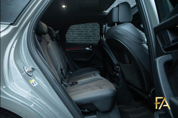 Audi Q5 Sportback 55 TFSI e S edition Competition Nardo|22Inch|Pano|SQ5 Look|Massage|Carbon