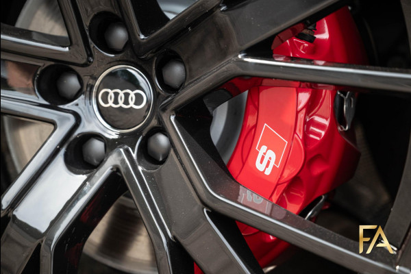 Audi Q5 Sportback 55 TFSI e S edition Competition Nardo|22Inch|Pano|SQ5 Look|Massage|Carbon