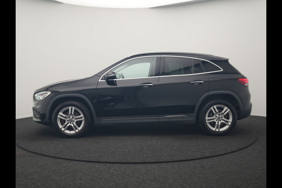 Mercedes-Benz GLA 250 e Luxury Line PHEV 218pk Dealer O.H | SOH 96.6% | Trekhaak Af Fabriek | Sportstoelen Memory & Verwarmd | Cruise Control | Camera | Blis | Keyless | Carplay | DAB | Navigatie | Virtual | 18"L.M | Plug In Hybrid