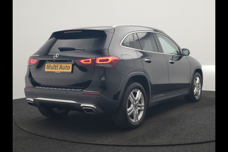 Mercedes-Benz GLA 250 e Luxury Line PHEV 218pk Dealer O.H | SOH 96.6% | Trekhaak Af Fabriek | Sportstoelen Memory & Verwarmd | Cruise Control | Camera | Blis | Keyless | Carplay | DAB | Navigatie | Virtual | 18"L.M | Plug In Hybrid