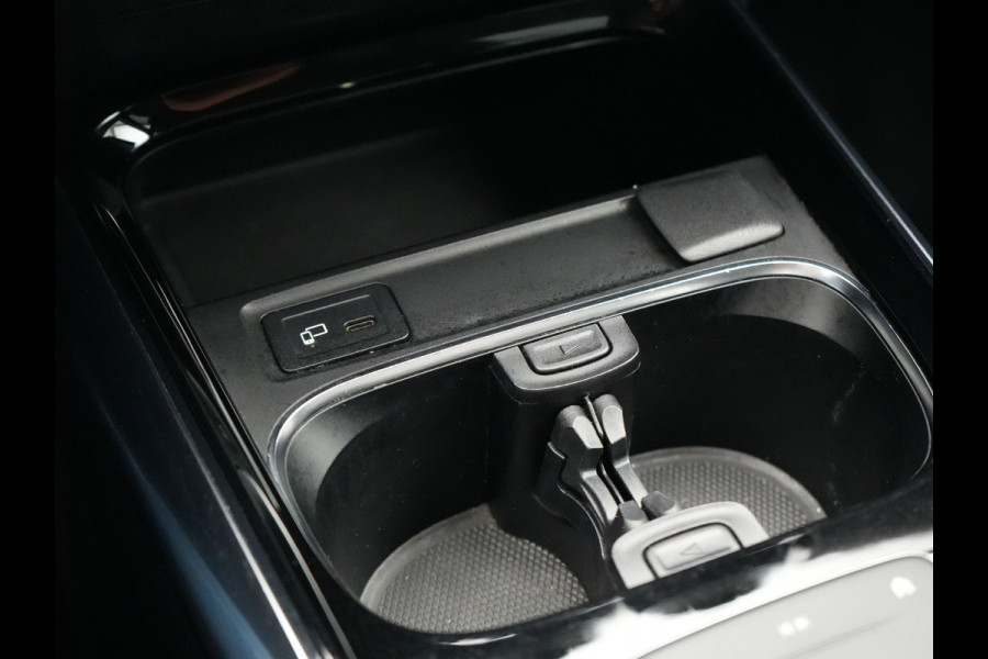 Mercedes-Benz GLA 250 e Luxury Line PHEV 218pk Dealer O.H | SOH 96.6% | Trekhaak Af Fabriek | Sportstoelen Memory & Verwarmd | Cruise Control | Camera | Blis | Keyless | Carplay | DAB | Navigatie | Virtual | 18"L.M | Plug In Hybrid