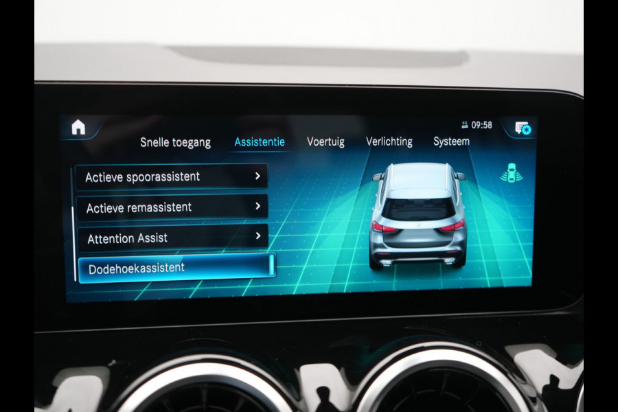 Mercedes-Benz GLA 250 e Luxury Line PHEV 218pk Dealer O.H | SOH 96.6% | Trekhaak Af Fabriek | Sportstoelen Memory & Verwarmd | Cruise Control | Camera | Blis | Keyless | Carplay | DAB | Navigatie | Virtual | 18"L.M | Plug In Hybrid