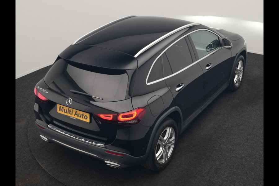Mercedes-Benz GLA 250 e Luxury Line PHEV 218pk Dealer O.H | SOH 96.6% | Trekhaak Af Fabriek | Sportstoelen Memory & Verwarmd | Cruise Control | Camera | Blis | Keyless | Carplay | DAB | Navigatie | Virtual | 18"L.M | Plug In Hybrid