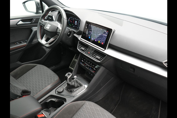 Seat Tarraco 1.4 TSI e-Hybrid FR Business Intense PHEV 245pk Dealer O.H. | Trekhaak Af Fabriek | Panodak | Adaptive Cruise | 360 Camera | Sportstoelen Memory & Verwarmd | Keyless | Blis | Stuur Verwarmd | Apple Carplay | Navigatie | DAB | 19" L.M | Plug In Hybrid