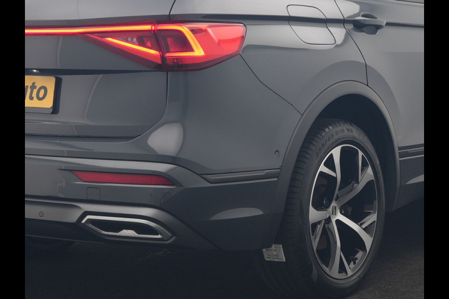 Seat Tarraco 1.4 TSI e-Hybrid FR Business Intense PHEV 245pk Dealer O.H. | Trekhaak Af Fabriek | Panodak | Adaptive Cruise | 360 Camera | Sportstoelen Memory & Verwarmd | Keyless | Blis | Stuur Verwarmd | Apple Carplay | Navigatie | DAB | 19" L.M | Plug In Hybrid