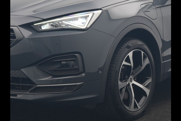 Seat Tarraco 1.4 TSI e-Hybrid FR Business Intense PHEV 245pk Dealer O.H. | Trekhaak Af Fabriek | Panodak | Adaptive Cruise | 360 Camera | Sportstoelen Memory & Verwarmd | Keyless | Blis | Stuur Verwarmd | Apple Carplay | Navigatie | DAB | 19" L.M | Plug In Hybrid