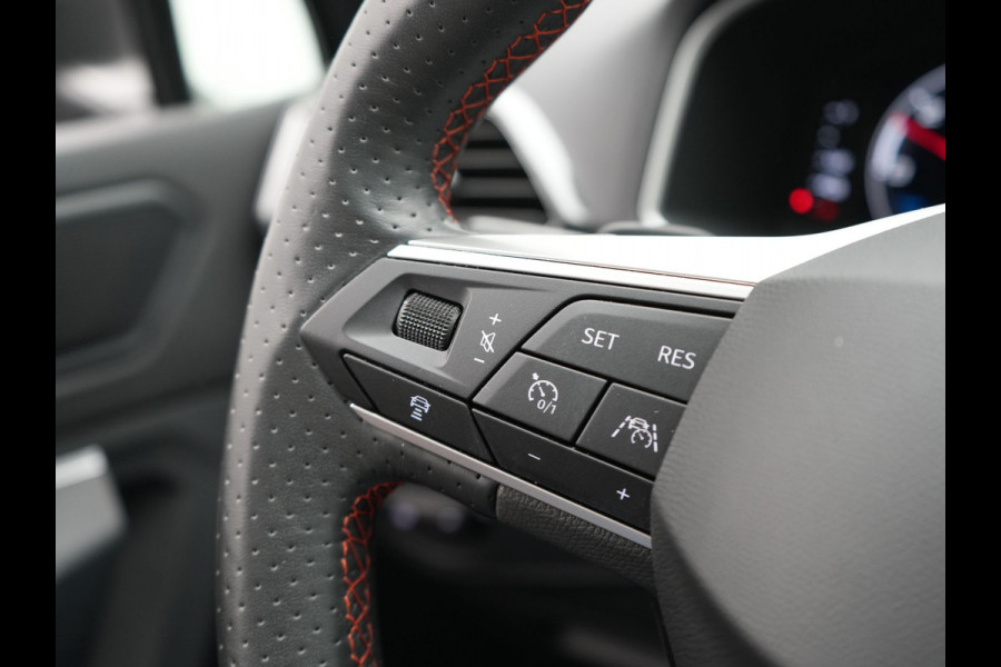 Seat Tarraco 1.4 TSI e-Hybrid FR Business Intense PHEV 245pk Dealer O.H. | Trekhaak Af Fabriek | Panodak | Adaptive Cruise | 360 Camera | Sportstoelen Memory & Verwarmd | Keyless | Blis | Stuur Verwarmd | Apple Carplay | Navigatie | DAB | 19" L.M | Plug In Hybrid