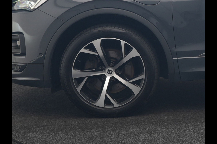 Seat Tarraco 1.4 TSI e-Hybrid FR Business Intense PHEV 245pk Dealer O.H. | Trekhaak Af Fabriek | Panodak | Adaptive Cruise | 360 Camera | Sportstoelen Memory & Verwarmd | Keyless | Blis | Stuur Verwarmd | Apple Carplay | Navigatie | DAB | 19" L.M | Plug In Hybrid