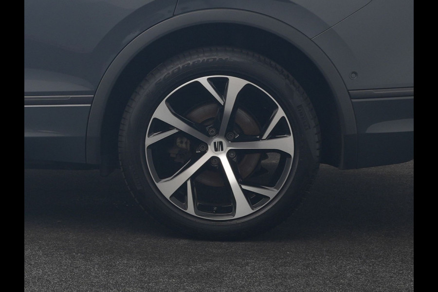 Seat Tarraco 1.4 TSI e-Hybrid FR Business Intense PHEV 245pk Dealer O.H. | Trekhaak Af Fabriek | Panodak | Adaptive Cruise | 360 Camera | Sportstoelen Memory & Verwarmd | Keyless | Blis | Stuur Verwarmd | Apple Carplay | Navigatie | DAB | 19" L.M | Plug In Hybrid