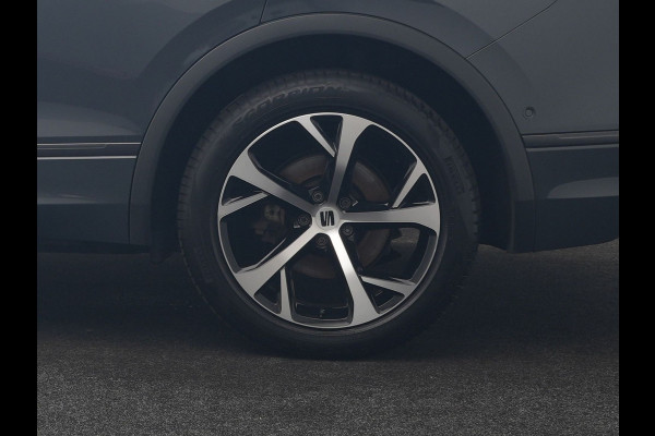 Seat Tarraco 1.4 TSI e-Hybrid FR Business Intense PHEV 245pk Dealer O.H. | Trekhaak Af Fabriek | Panodak | Adaptive Cruise | 360 Camera | Sportstoelen Memory & Verwarmd | Keyless | Blis | Stuur Verwarmd | Apple Carplay | Navigatie | DAB | 19" L.M | Plug In Hybrid